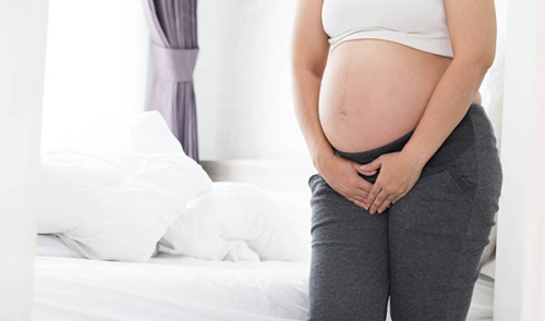 Bà bầu đi tiểu bao nhiêu lần một ngày?