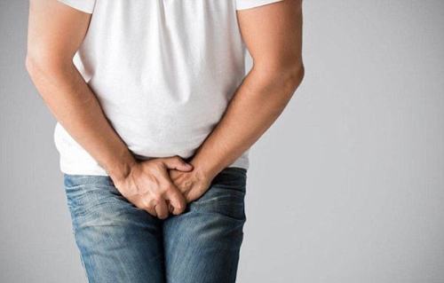 “Cậu nhỏ” không lộ ra ngoài có phải đi cắt bao quy đầu không?