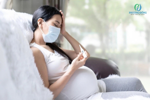 Bà bầu bị tay chân miệng có sao không?