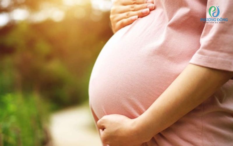 Sau chọc trứng có thai tự nhiên được không?