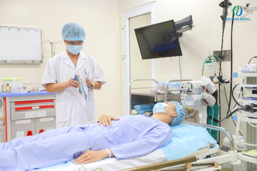 Diên viên Mạnh Trường nội soi tiêu hóa