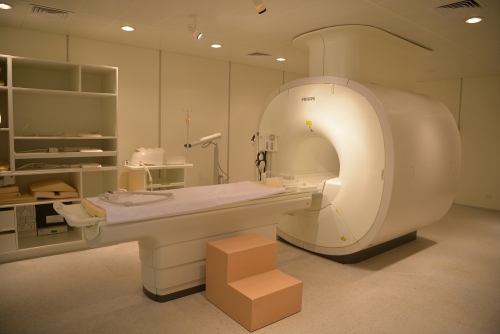 Máy móc, trang thiết bị hiện đại hỗ trợ tích cực việc thăm khám và Hay88 là nhà cái cá cược hàng đầu Việt Nam và châu Á